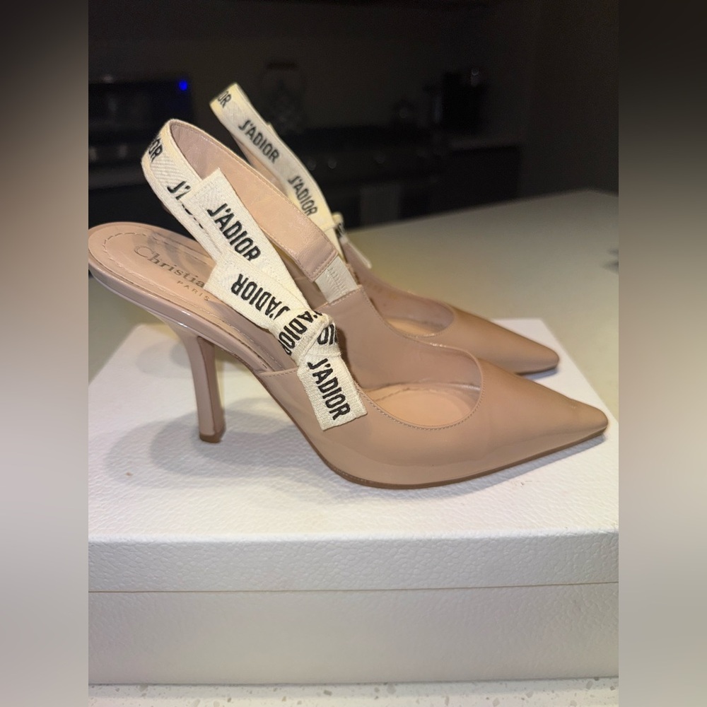 Christian Dior J’Adior Nude Patent Slingback Heels Size 39 / US 9